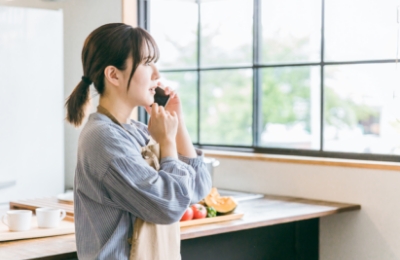 連絡